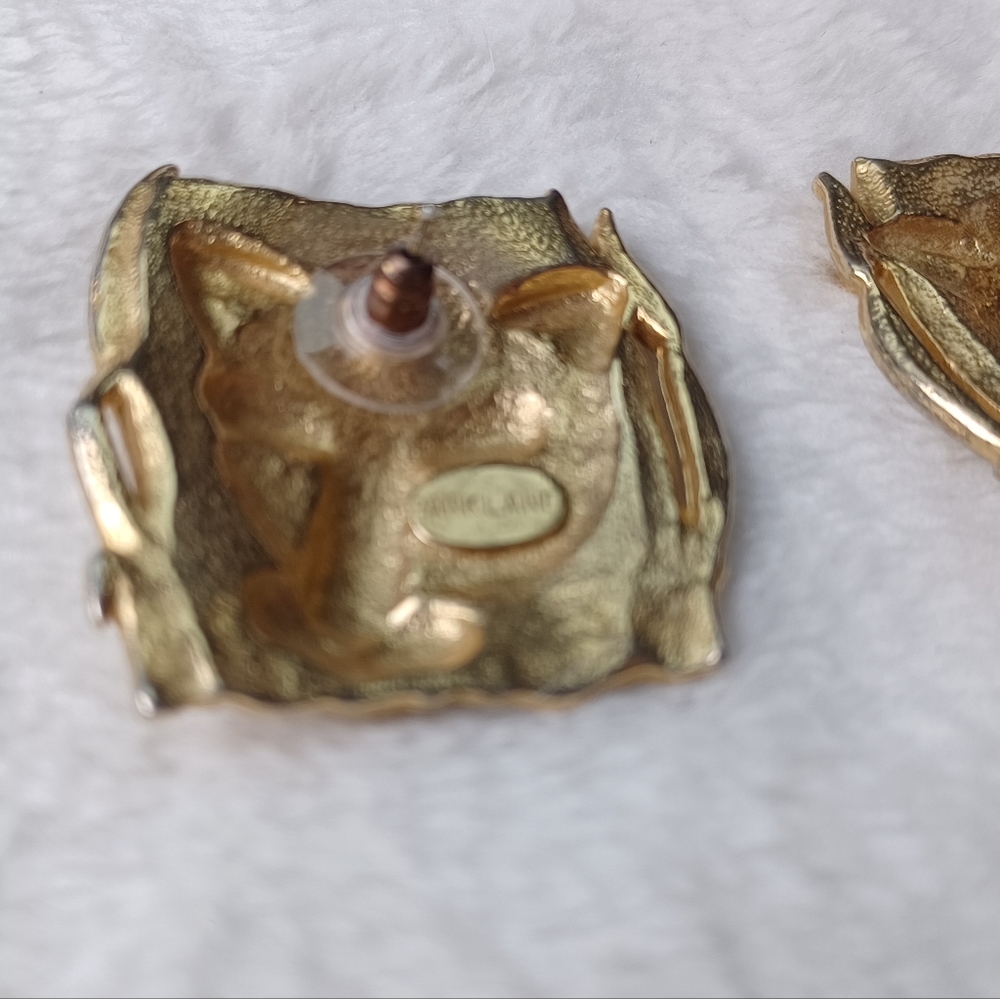 Vintage Park Lane Gold Leopard Earrings - Picture 3 of 3